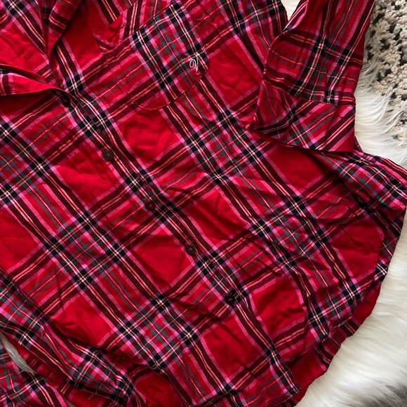⭐️ Victoria’s Secret Flannel Top - Picture 5 of 7